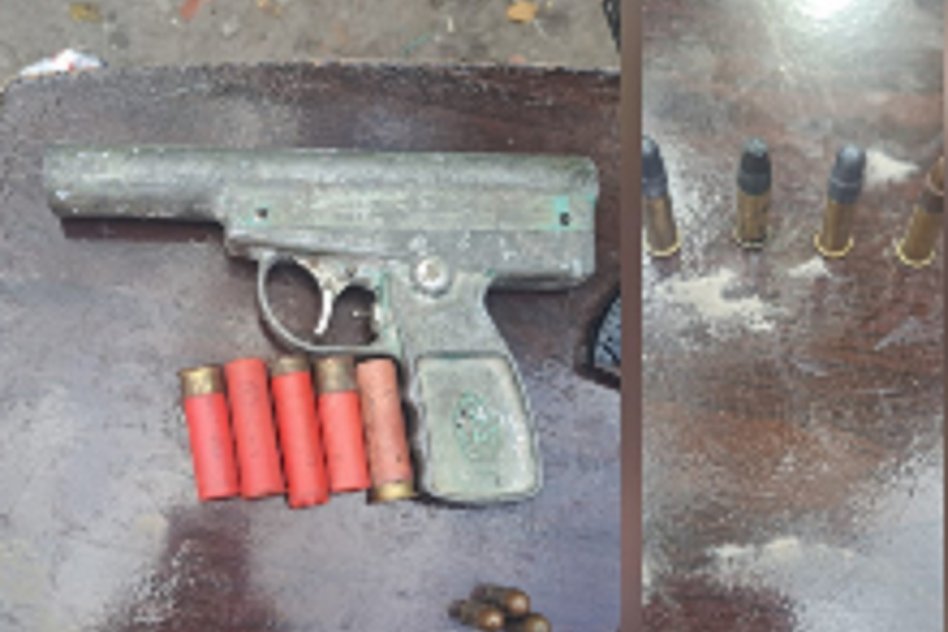 COMISARÍA NOVENA En tres allanamientos, secuestraron numerosas armas de fuego y cartuchería