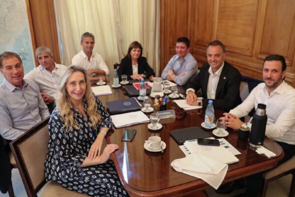 Reforma laboral: mañana se reunirá la mesa política y el Gobierno ya les avisó a las provincias que se eliminará Ganancias