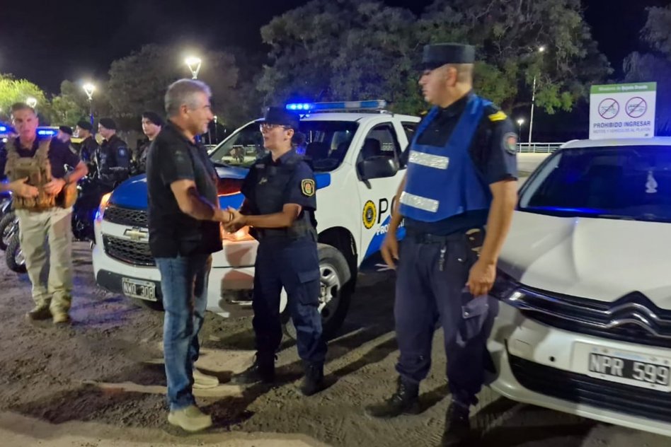 Con despliegue terrestre, aéreo y fluvial se realizó el Operativo Barrio Seguro en Bajada Grande