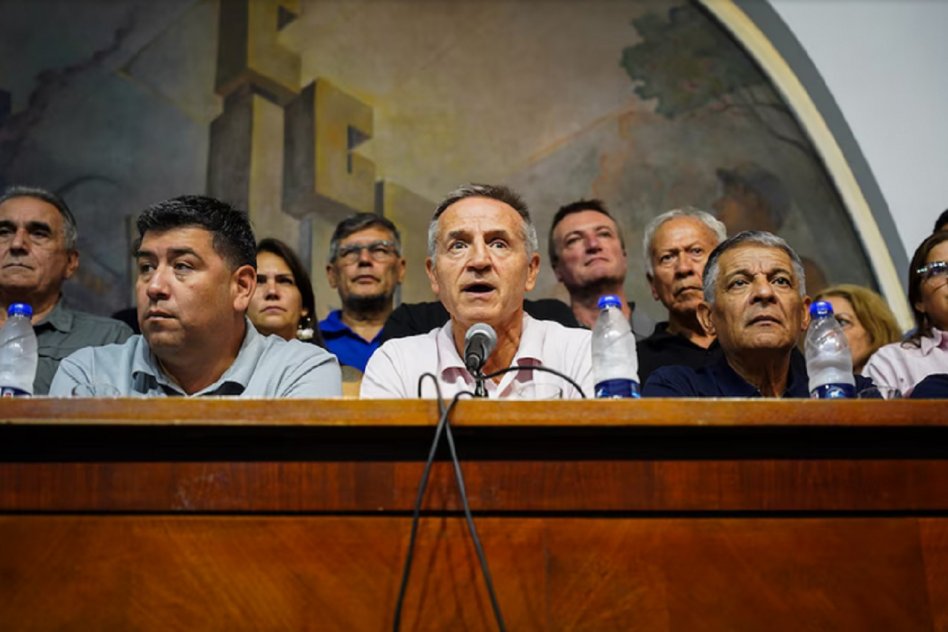 La CGT afirmó que el paro tuvo un acatamiento de más del 90% y advirtió: “Recién empieza el plan de acción”