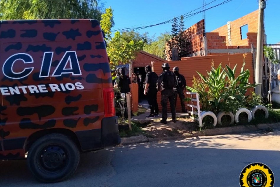 DROGAS PELIGROSAS Gualeguaychú: Dos allanamientos, secuestro de drogas y 4 personas identificadas