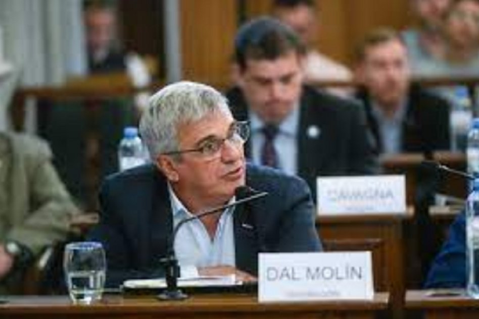 Dal Molín: “No se toca el 82% móvil, sobre el bruto se mantiene”