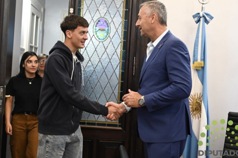 Iniciativa estudiantil Presentaron el proyecto “Voces que salvan” sobre salud mental y prevención del suicidio