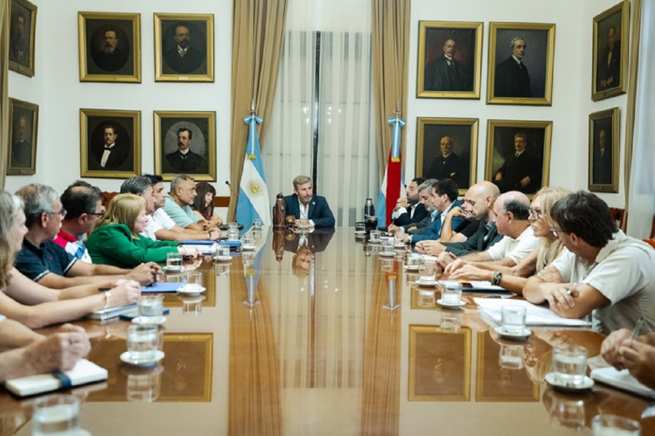 Gobierno y sindicatos iniciaron una mesa de trabajo por la reforma previsional