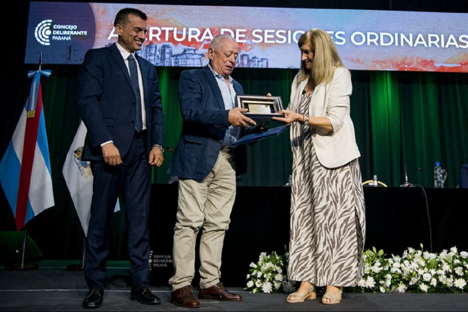 La apertura de sesiones tuvo también su momento de reconocimiento, cultura y emoción