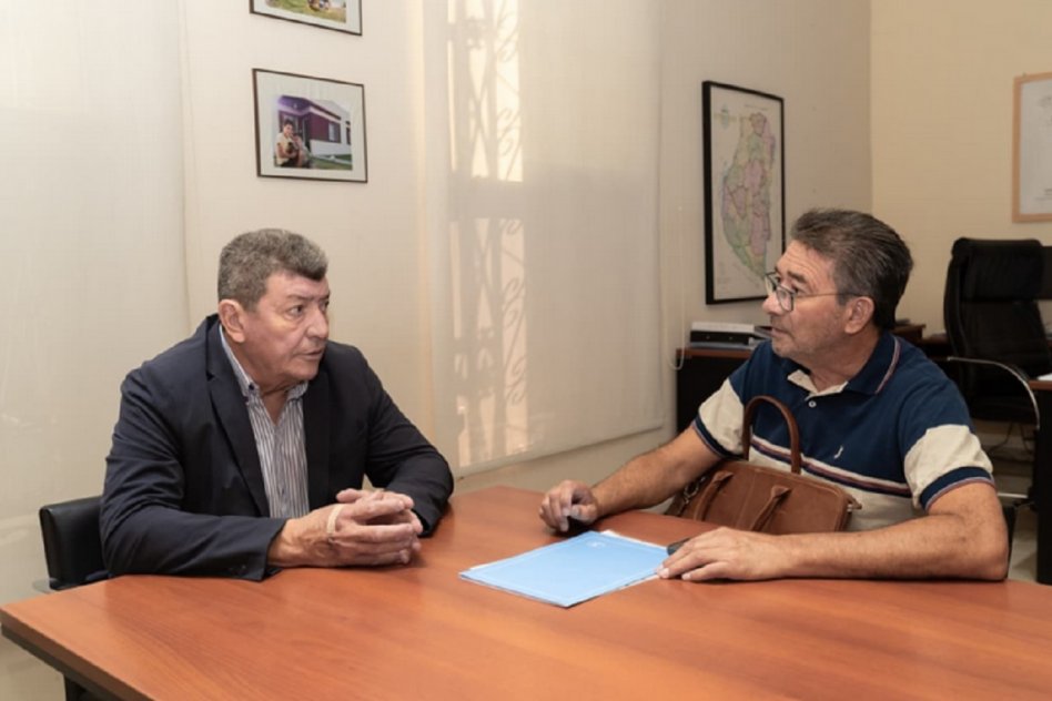 El IAPV mantuvo encuentros con legisladores para abordar la situación habitacional en distintos departamentos