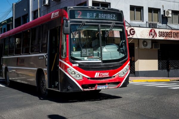 Finalizó la asamblea de choferes y comienza a normalizarse el transporte de pasajeros en el área metropolitana