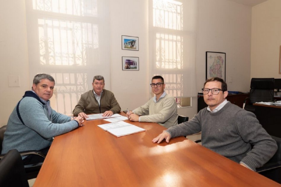 Viviendas IAPV coordina con municipios para impulsar soluciones habitacionales