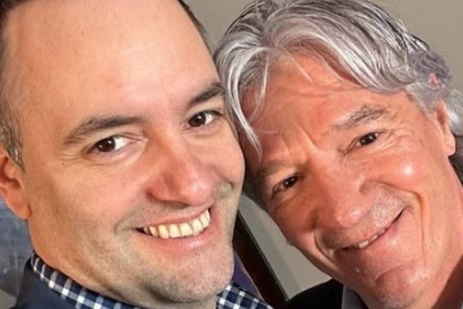 Vuelos a Punta del Este: la Justicia pidió nuevos informes sobre los contratos del amigo de Adorni con la TV Pública