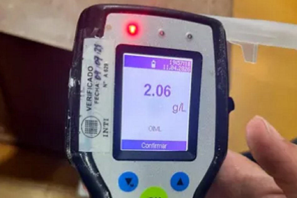 VILLAGUAY Intentó huir de un siniestro vial, chocó un patrullero y terminó detenido