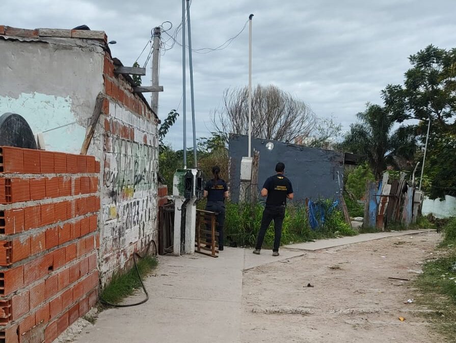 BALACERAS EN BARRIO EL POZO Vecina: “Nos dijo que no íbamos a vivir tranquilos porque nos iban a venir a cagar a tiros a todos”