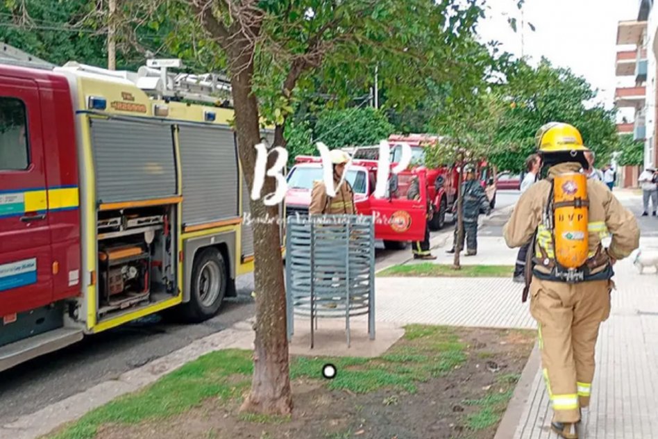 Vecinos se autoevacuaron Principio de incendio en un edificio céntrico