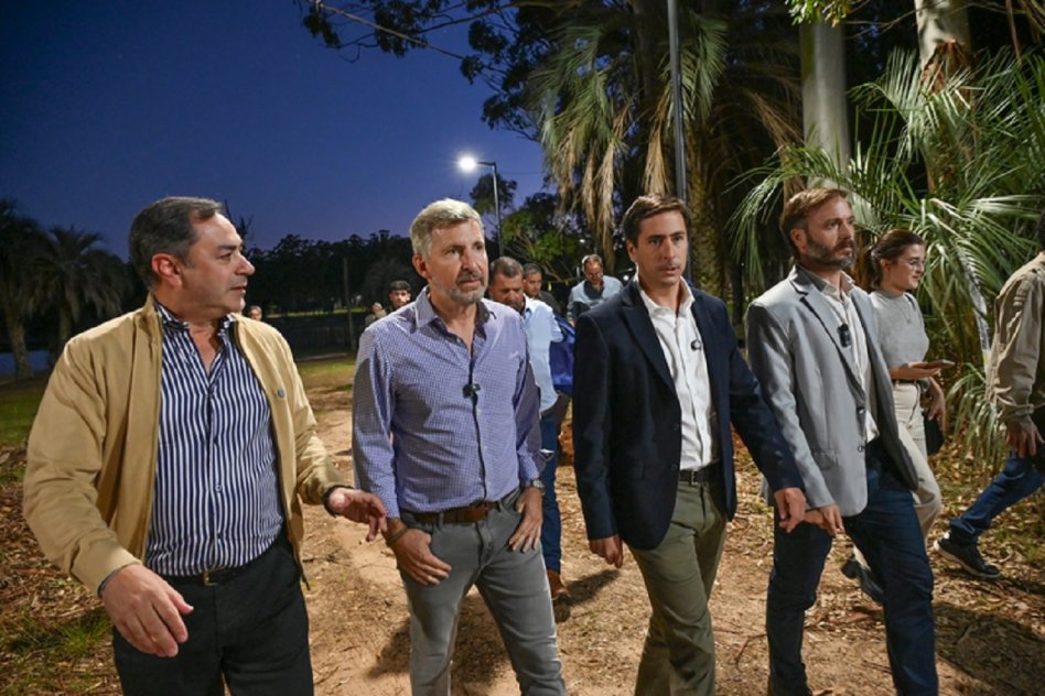 Con la presencia del gobernador se inauguró la puesta en valor del Camping Las Palmeras del perilago