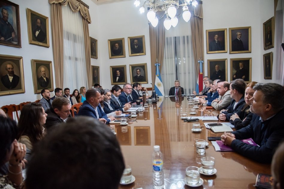 Con una agenda que incluyó obras, gestión y reforma jubilatoria, Frigerio presidió una nueva reunión de gabinete