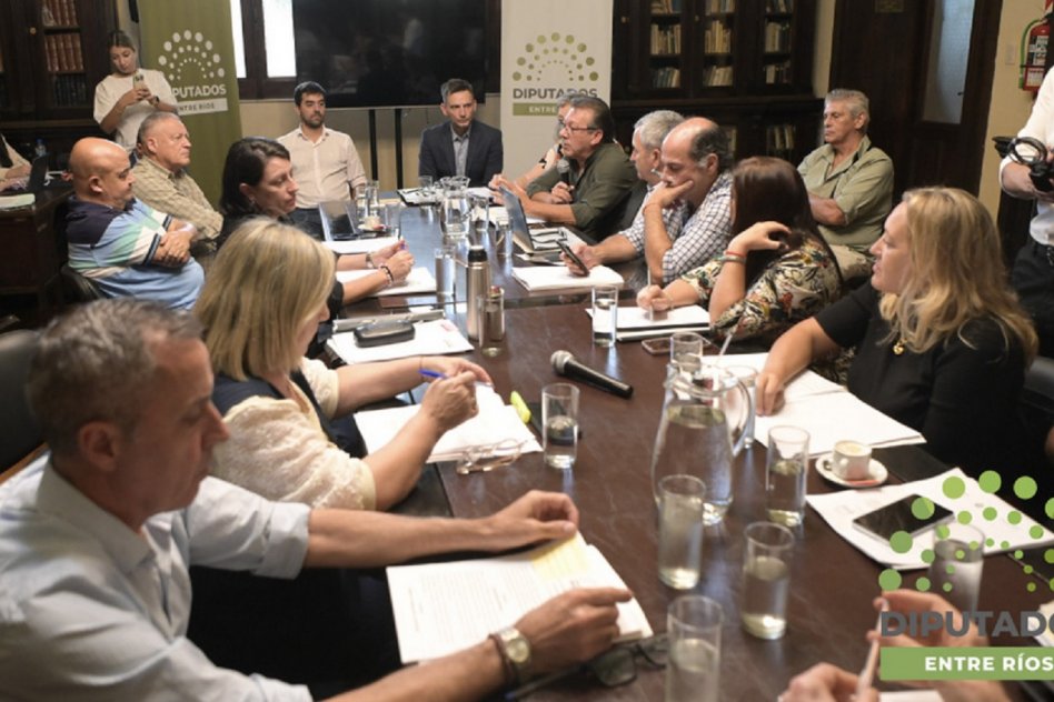 Comisiones analizaron el Régimen de Compre Provincial y nuevas regulaciones deportivas