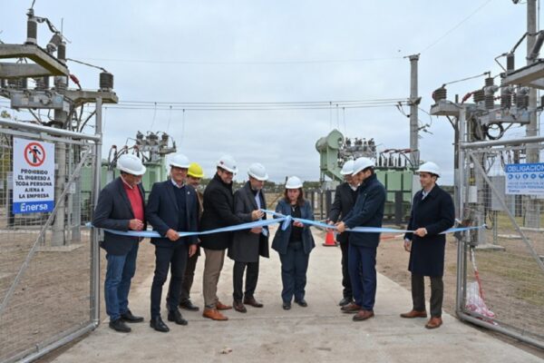 Los gobernadores de Entre Ríos y Santa Fe inauguraron una nueva subestación de energía en General Ramírez