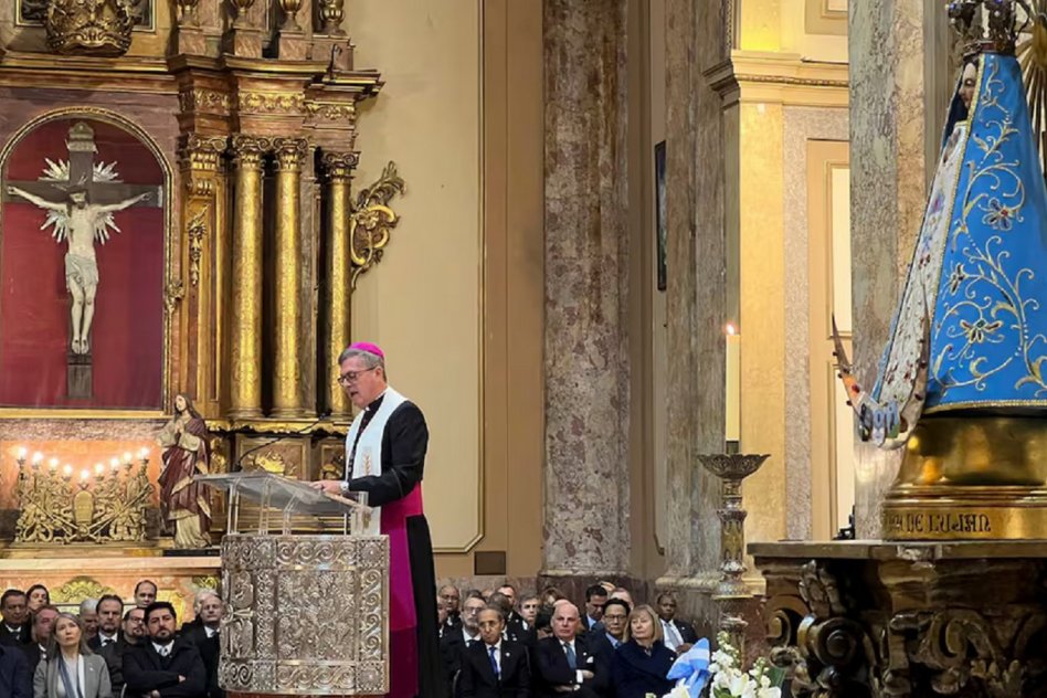 Advertencia del arzobispo García Cuerva “La sombra de una nube de desmantelamiento social se asoma en el horizonte”