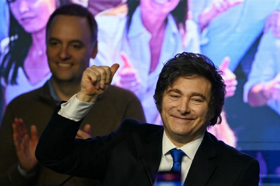 Milei dijo que Adorni adelantará su declaración jurada: «ni en pedo se va»