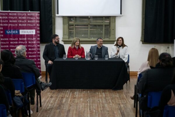 Más de 200 emprendedores textiles comenzaron una diplomatura para potenciar sus proyectos