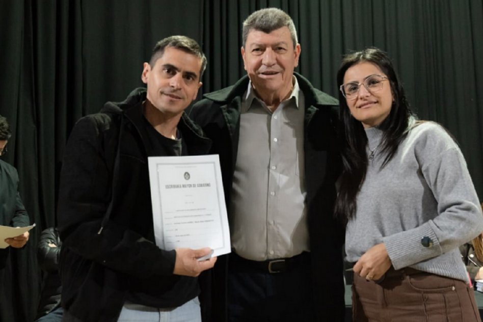 Se firmaron escrituras de viviendas sociales para Concepción del Uruguay y Basavilbaso