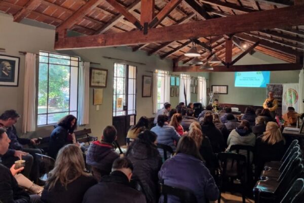 Capacitan a docentes entrerrianos en conservación y prevención de incendios en áreas protegidas