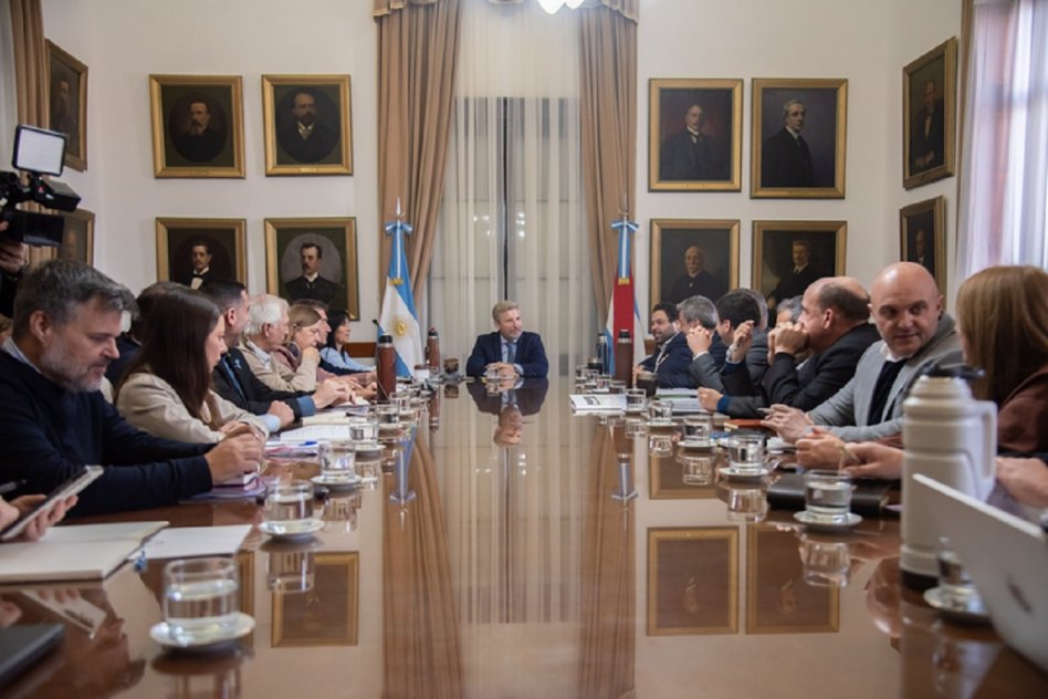 El gobierno interviene para solucionar el conflicto laboral en Granja Tres Arroyos