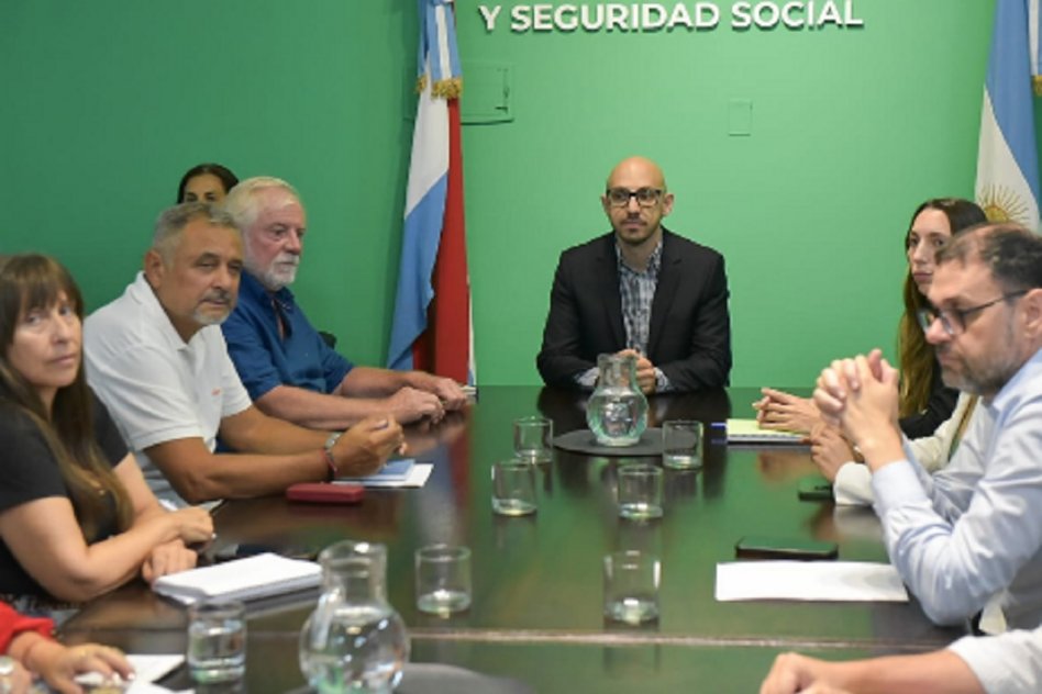 Gremios estatales y el gobierno se reúnen este miércoles