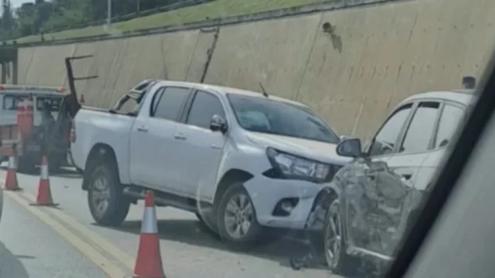 Triple choque en el acceso al Túnel Subfluvial provoca importantes demoras de tránsito