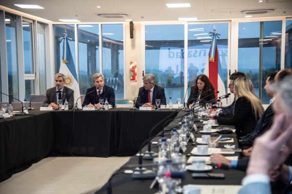 Ministros de Economía resaltaron el diálogo y la cooperación en el Consejo Federal realizado en Paraná