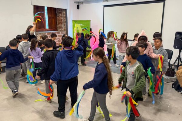 Niños y niñas disfrutaron de una jornada de música y cuentos en el Museo Casa de Gobierno
