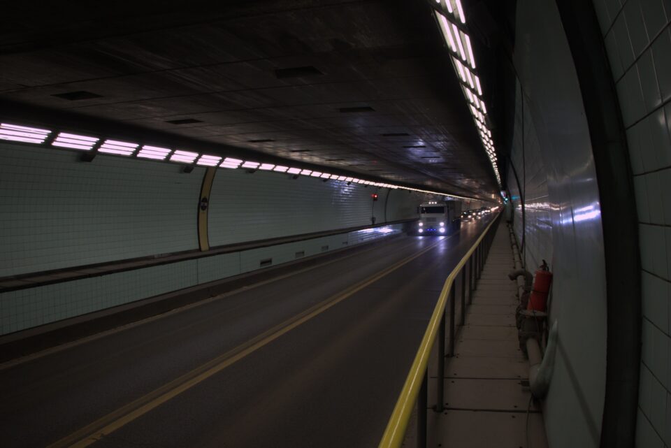 El Túnel Subfluvial refuerza los controles al transporte de cargas