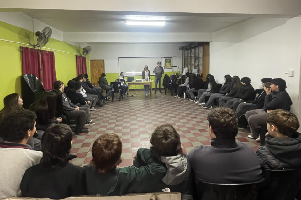 Salud amplía las asesorías integrales para adolescentes en escuelas entrerrianas