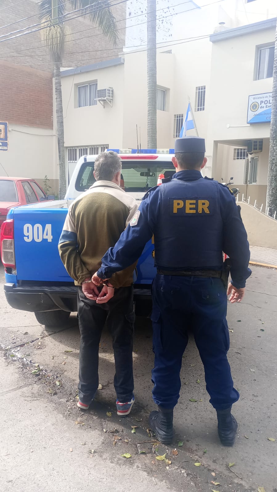 Detuvieron a un hombre por desobediencia judicial tras incumplir una restricción de acercamiento