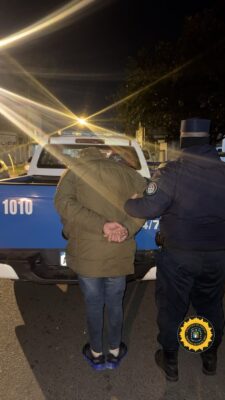 Detuvieron a un hombre con pedido de captura vigente en un bar de Paraná