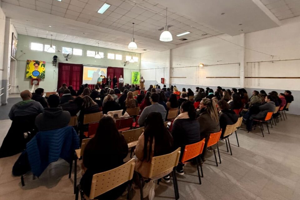 Más de 240 docentes participaron de las capacitaciones de Red de Escuelas que Transforman