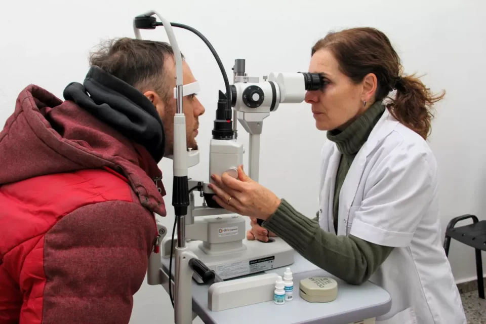 El hospital San Martín de Paraná incorporó un nuevo equipo para el servicio de oftalmología