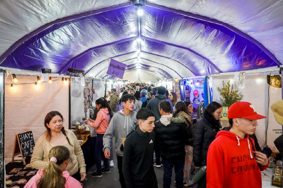 Comenzó la Feria de Vacaciones de Invierno en la Costanera de Paraná