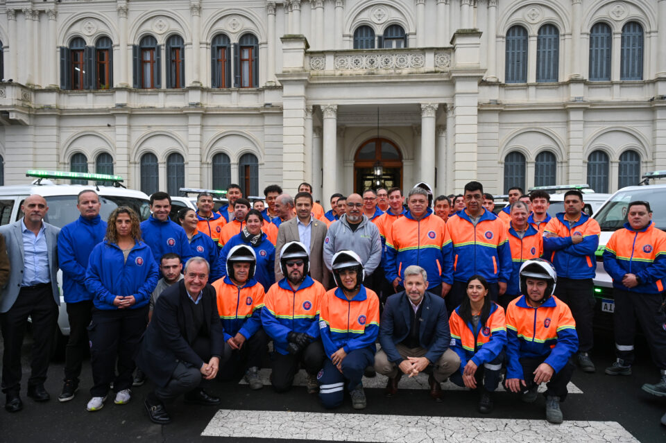 Entre Ríos incorporó 24 ambulancias y nuevo equipamiento para fortalecer la salud pública