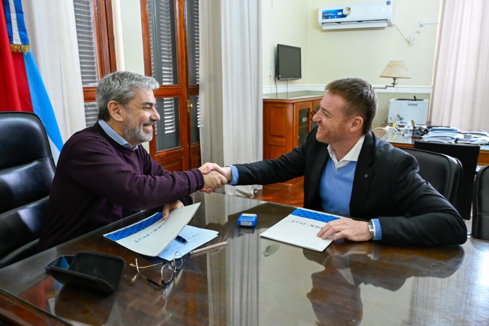 Uader y la Provincia acordaron impulsar pasantías para estudiantes en el ámbito estatal