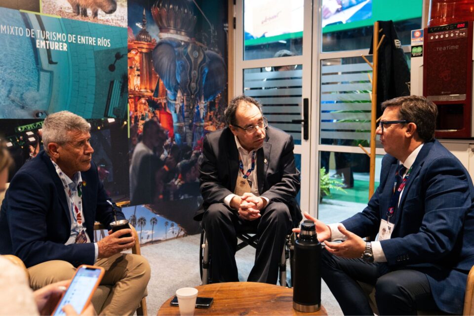 Entre Ríos y Uruguay preparan una agenda turística conjunta por la visita del Papa