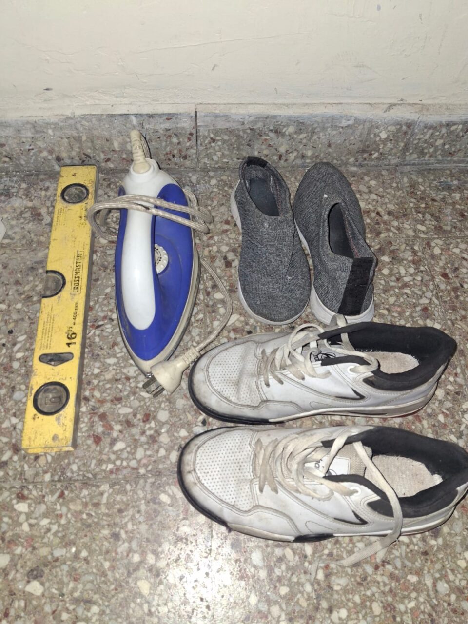 Identificaron a un adolescente con elementos de procedencia dudosa durante un operativo