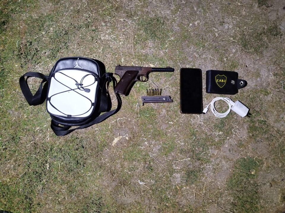Persecución policial terminó con un detenido y el secuestro de un arma de fuego