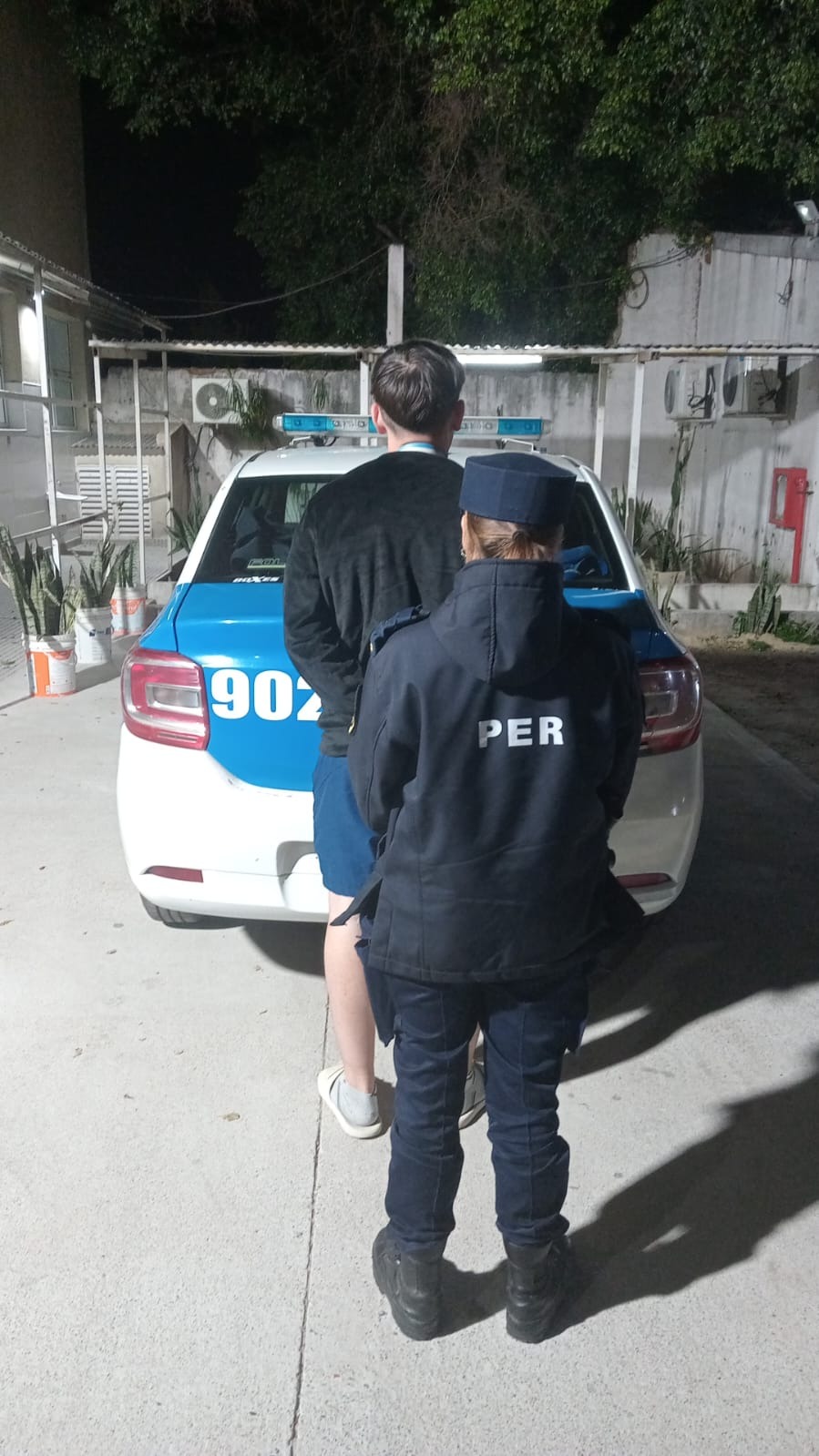 Investigan una estafa con un pedido de hamburguesas y un comprobante de pago falso