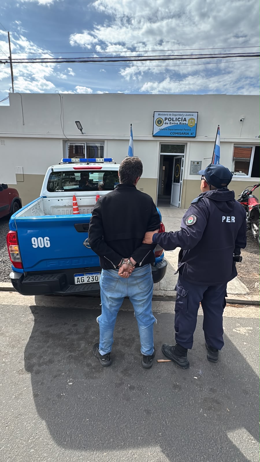 Intentaron robarle a un hombre en la zona del arroyo El Paracao y fueron detenidos