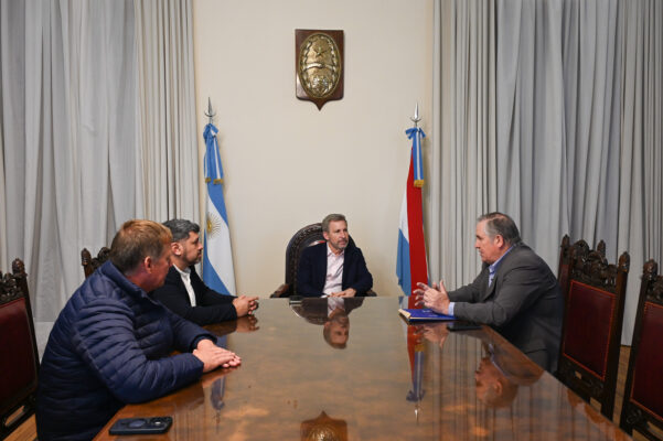 Frigerio y el intendente de Aranguren gestionan obras viales y proyectos productivos