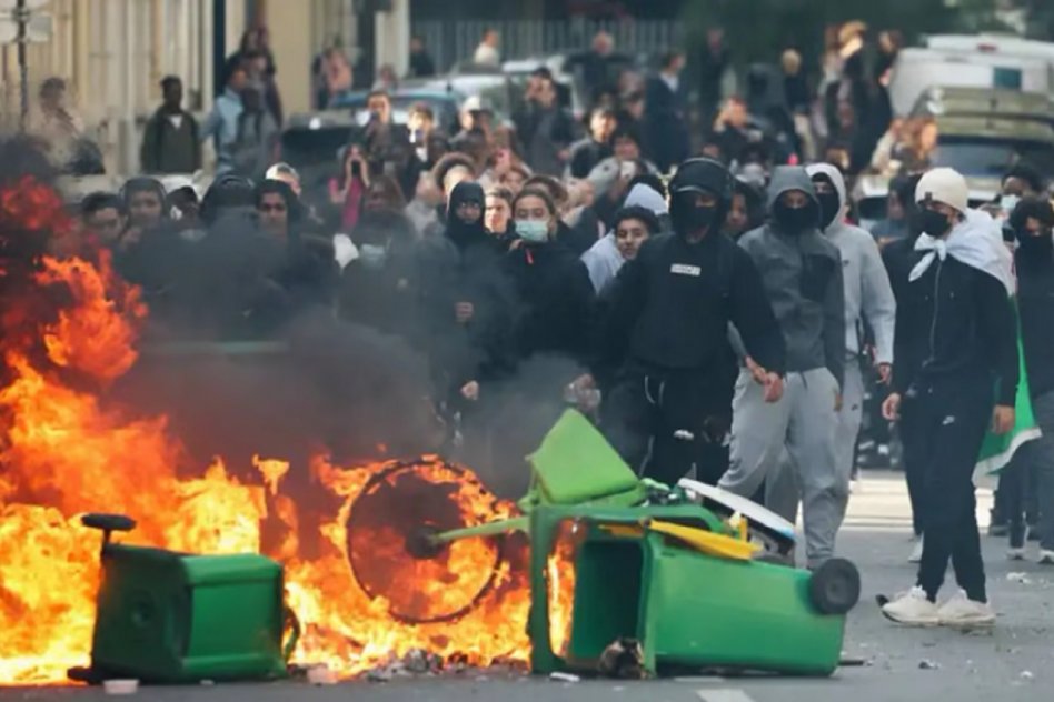 Francia: más de 1.200 detenidos tras una jornada de protestas y disturbios